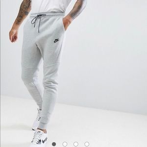 Nike Tech Fleece Joggers Slim - L